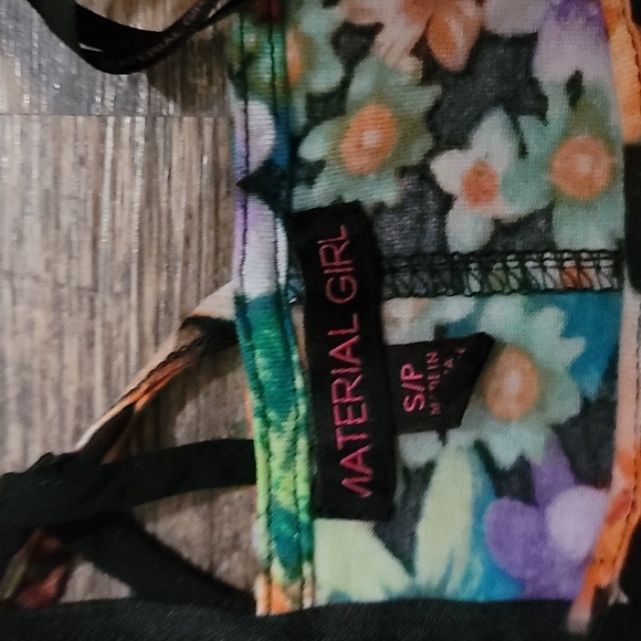 Gently Loved Floral dress by Material Girl size small mesh back and straps cute - Picture 6 of 10